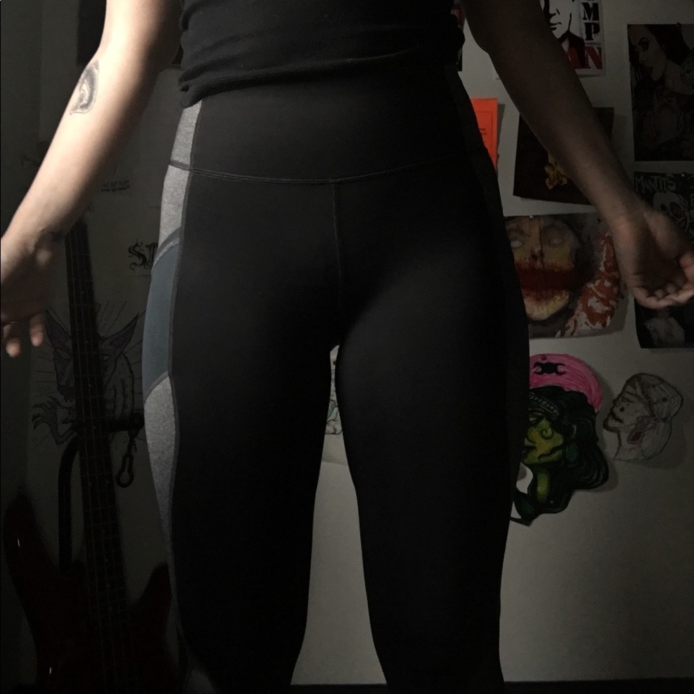 Athletic pants